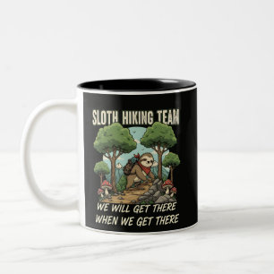 Grappig luiaard Wandelteam We komen er wel als we Tweekleurige Koffiemok