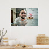 Grappig man op zoek in koelkast poster (Keuken)