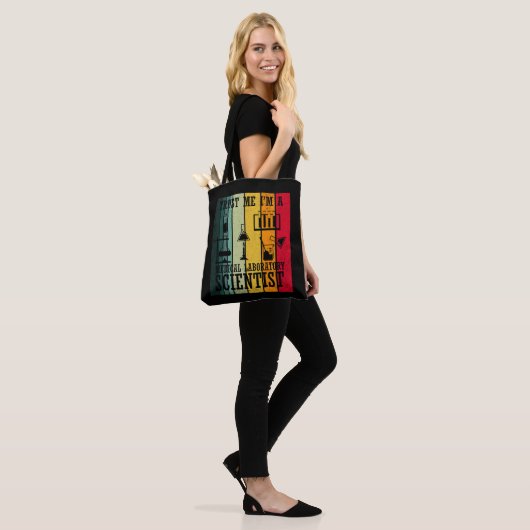 Grappig medisch lab tech wetenschapper humor tote bag (Op model)