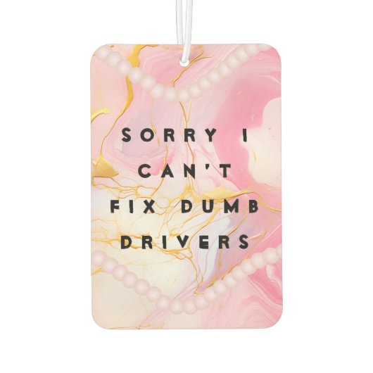 Grappig meisje citeert parels roze auto luchtverfrisser (Achterkant)