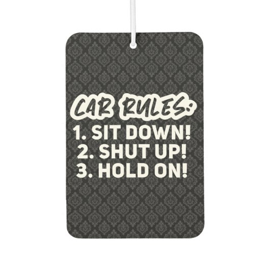 Grappig meisje citeert zwarte auto luchtverfrisser (Voorkant)