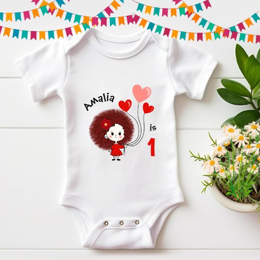 Grappig meisje met hartballonnen romper
