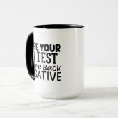 Grappig negatief testwoord art mok (Voorkant links)