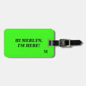 Grappig Neon Green Monogram Typografie Naam Script Bagagelabel (Voorkant horizontaal)