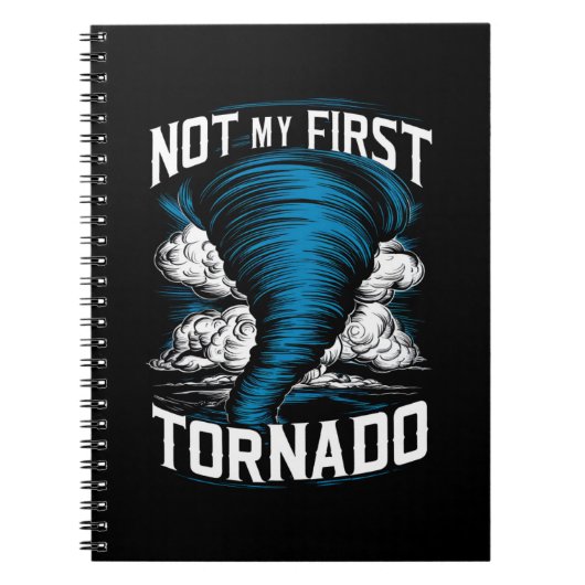 Grappig niet mijn eerste Tornado Retro Storm Chase Notitieboek (Voorkant)