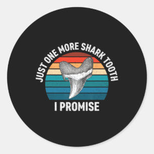 Grappig nog een haaientand, ik beloof Retro VI Ronde Sticker