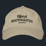 Grappig Officiële Brewmaster Beer Lover Custom Nam Pet<br><div class="desc">Het perfecte pet voor iedereen die van bier houdt! Dit pet in honkbalstijl bevat de woorden "Official Brewmaster" (wijziging in bierproever, brouwer, enz.) en uw aangepaste naam hieronder (of vervang deze door uw tekst). Verander eenvoudig de kleur van de tekst en het pet. Of je nu je eigen ambachtelijke biertje...</div>