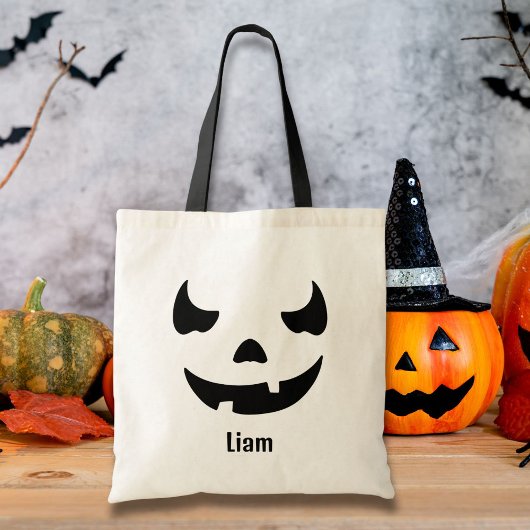 Grappig ogende Jack O'Lantern Custom Name Tote Bag