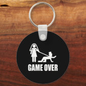 Grappig om te trouwen Game Over Trouwfeest Grappen Sleutelhanger (Voorkant)