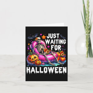 Grappig om te wachten op Halloween Skeleton Spooky Kaart