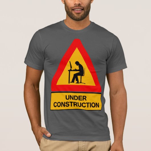 Grappig 'Onder Constructie' Grafisch T-Shirt – Kan (Voorkant)