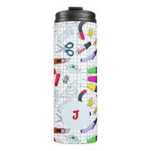 Grappig ontwerp met schoolspullen. Aangepast initi Thermosbeker