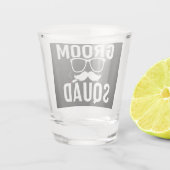 Grappig ontwerp voor bruidegom en vrienden voor hu shot glas (Achterkant)