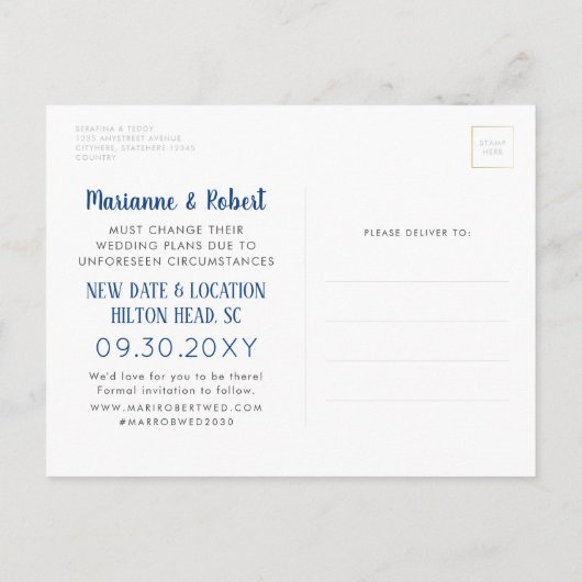 Grappig Paspoort Stamp Wedding Verander de datum Aankondigingskaart (Achterkant)