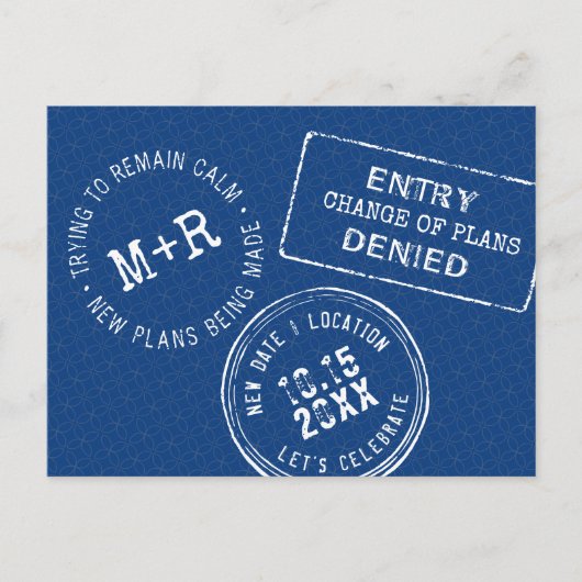 Grappig Paspoort Stamp Wedding Verander de datum Aankondigingskaart (Voorkant)