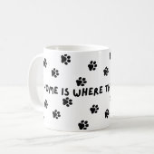 Grappig, Pet Lover Mok. Thuis is waar de poten sta Koffiemok (Voorkant links)