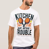 Grappig pickleball T-shirt - "Keuken personeel we  (Voorkant)