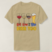 Grappig roodwijn en blauwe bier te 4 juli Drink T-shirt (Design voorkant)