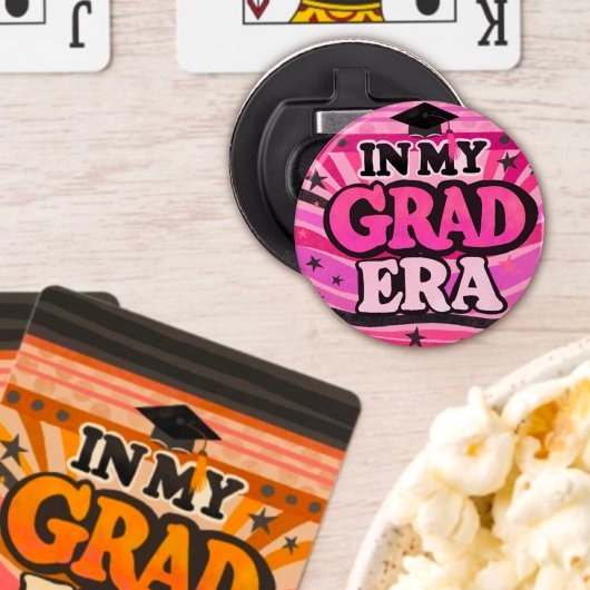 Grappig Roze Retro Stijlvol Leuk Modern Afstudeerd Button Flesopener