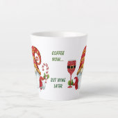 Grappig Santa Party Gnome Latte Mok (Voorkant)