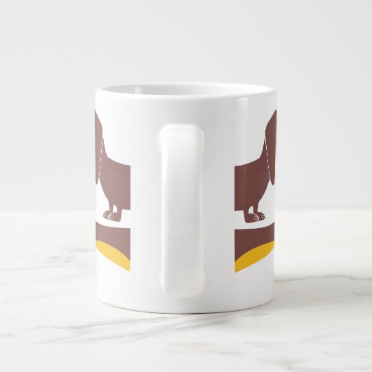 Grappig schattig teckel voor lange hond ouder grote koffiekop (Achterkant)