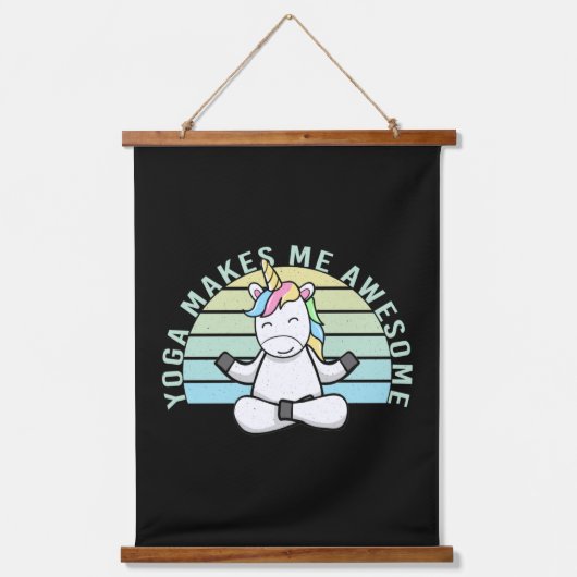 Grappig schattige eenhoorn die yoga doet. hangend wandkleed (Voorkant)