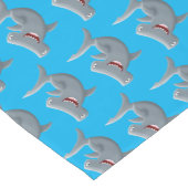 Grappig schattige Hammerhead-cartoon Korte Tafelloper (Hoek)