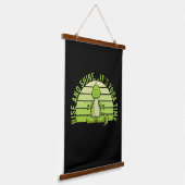 Grappig schattige krokodil die yoga doet. hangend wandkleed (Gebogen)