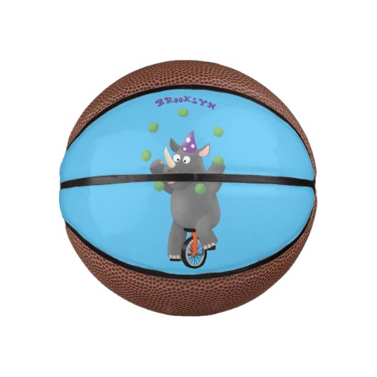 Grappig schattige neushoorns over eenwieler basketbal (Voorkant)