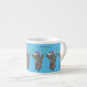 Grappig schattige neushoorns over eenwieler espresso kop (Voorkant rechts)