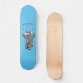 Grappig schattige neushoorns over eenwieler persoonlijk skateboard (Voorkant)