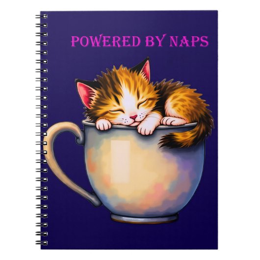 Grappig Schattige "Powered by Naps" Kitten Notitieboek (Voorkant)