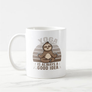 Grappig schattige sloep met yoga. koffiemok