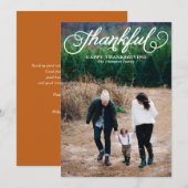 Grappig script Gelukkig Thanksgiving Foto Feestdagenkaart (Voorkant / Achterkant)