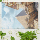 Grappig Sfinxstandbeeld dat oud boek leest in Egyp Theedoek (Gevouwen)