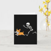Grappig Skelet Chasing Corgi Halloween Hond Mama H Kaart (Gele Bloem)
