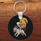 Grappig Skelet dat op Mummie Pitbull Hond rijdt Vr Sleutelhanger (Voorkant)