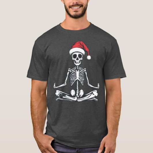 Grappig skelet doet wat yoga op Halloween T-shirt (Voorkant)