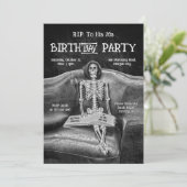 Grappig skelet gotische RIP naar zijn 20s Aankondiging (Staand voorkant)