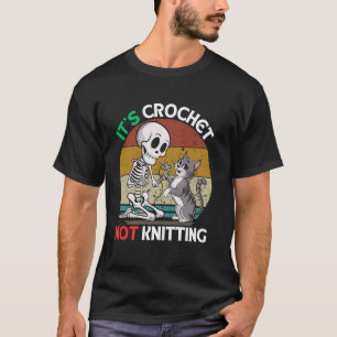 Grappig Skelet Het Is Gehaakt Niet Gebreid Kat Lie T-shirt