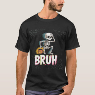 Grappig skelet loopt met pompoenemmer - Bruh T-shirt