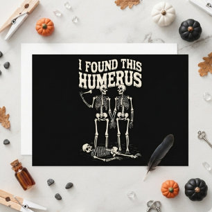 Grappig skelet opperarmbeen Halloween-feest Kaart