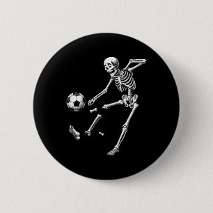 Grappig skelet speelt voetbal, Halloween-voetbal B Ronde Button 5,7 Cm