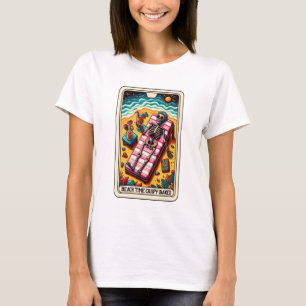 Grappig Skeleton Beach Time Crispy Baked Tarot T-shirt