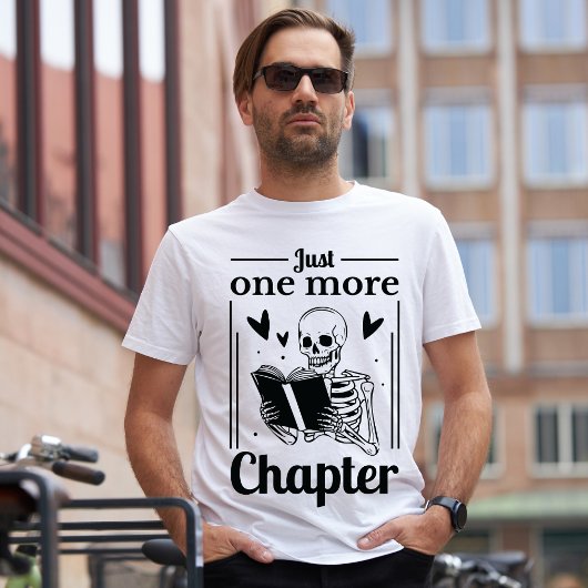 Grappig Skeleton Nog maar een hoofdstuk Boekenlief T-shirt