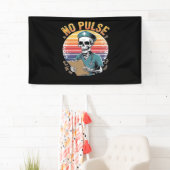 Grappig Skeleton Nurse Geen Pulse Design – Dark Hu Spandoek (Insitu)