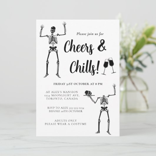 Grappig Skeleton Zwart & Wit Halloween Party Kaart (Staand voorkant)