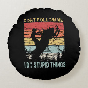 Grappig sneeuwscooter rond kussen