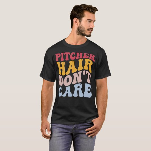 Grappig Softbal Speler Pitcher Hair Niet schelen T-shirt (Voorkant volledig)