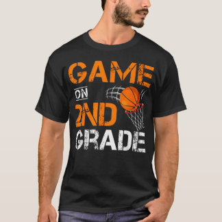 Grappig spel voor basketbal in de tweede klas teru t-shirt